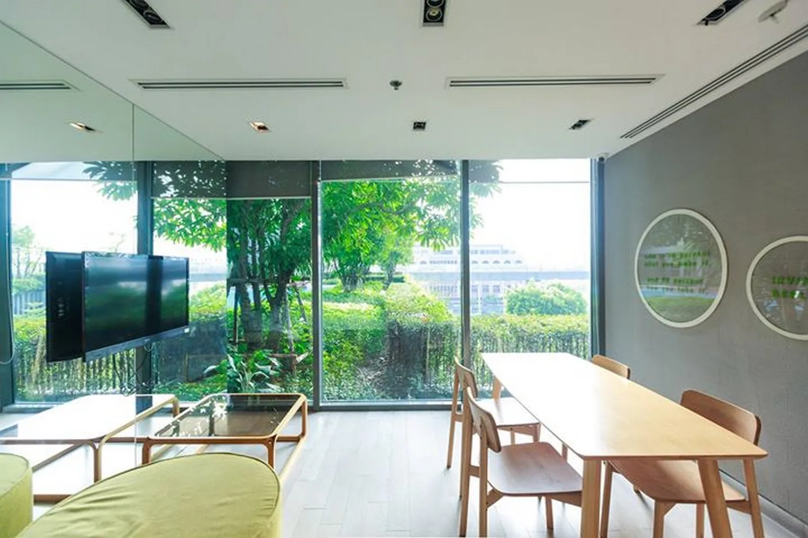 Ideo Mobi Sukhumvit 81 — photo 29