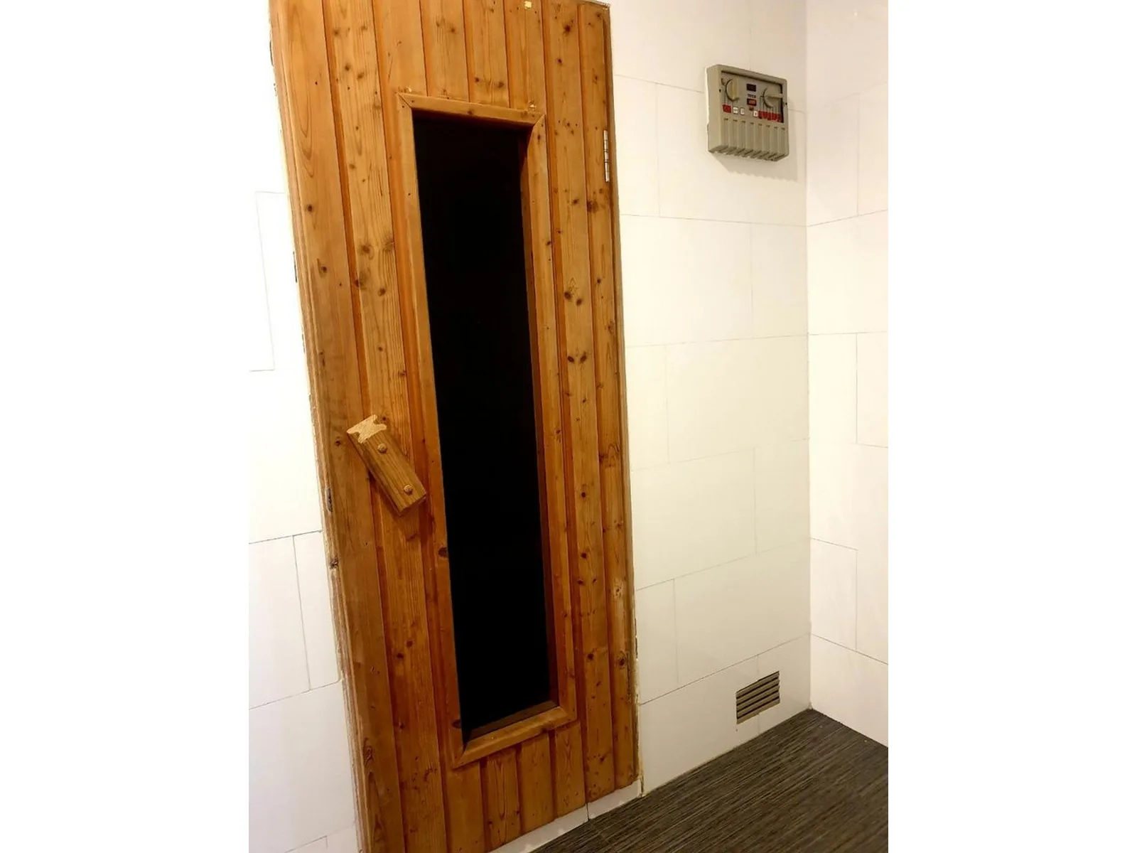Acadamia Grand Tower — photo 10