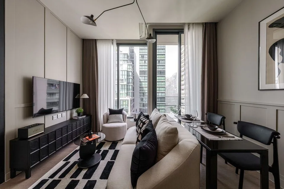 The Esse Asoke — photo 1