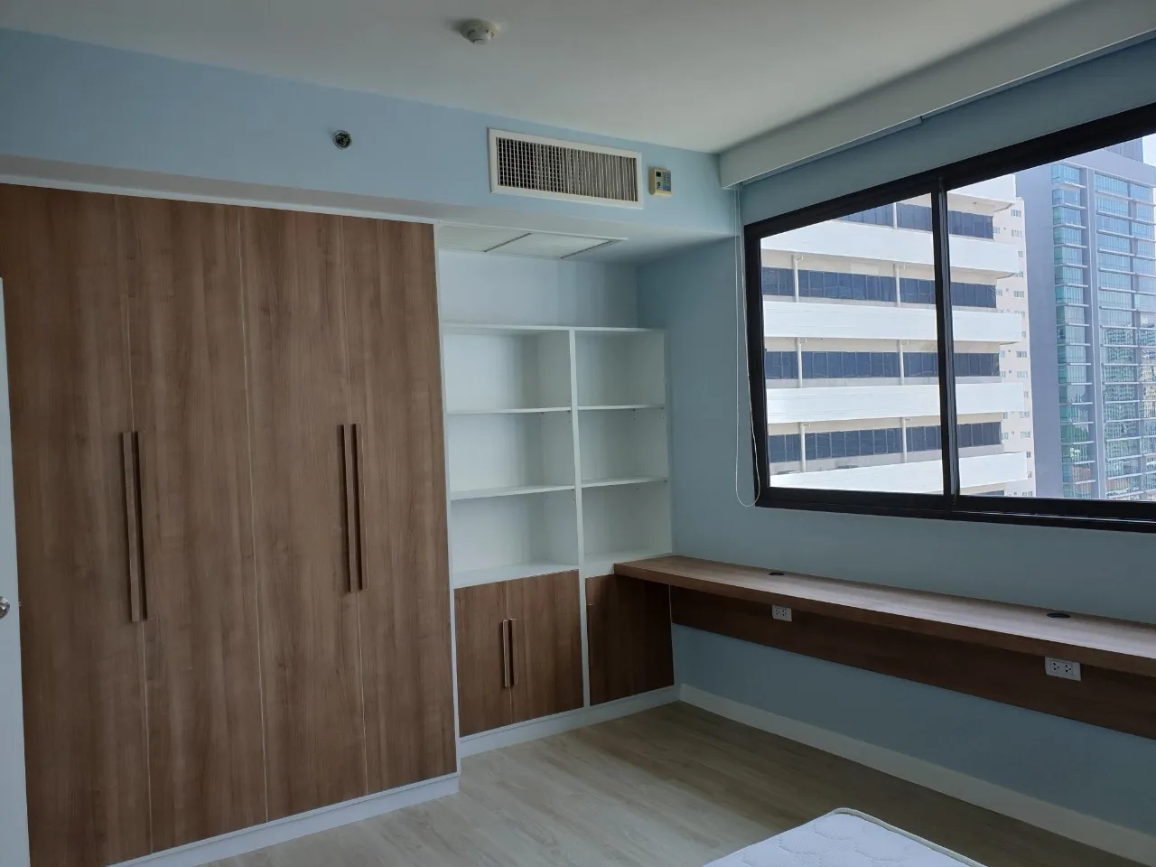 Supalai Premier Place Asoke — photo 10