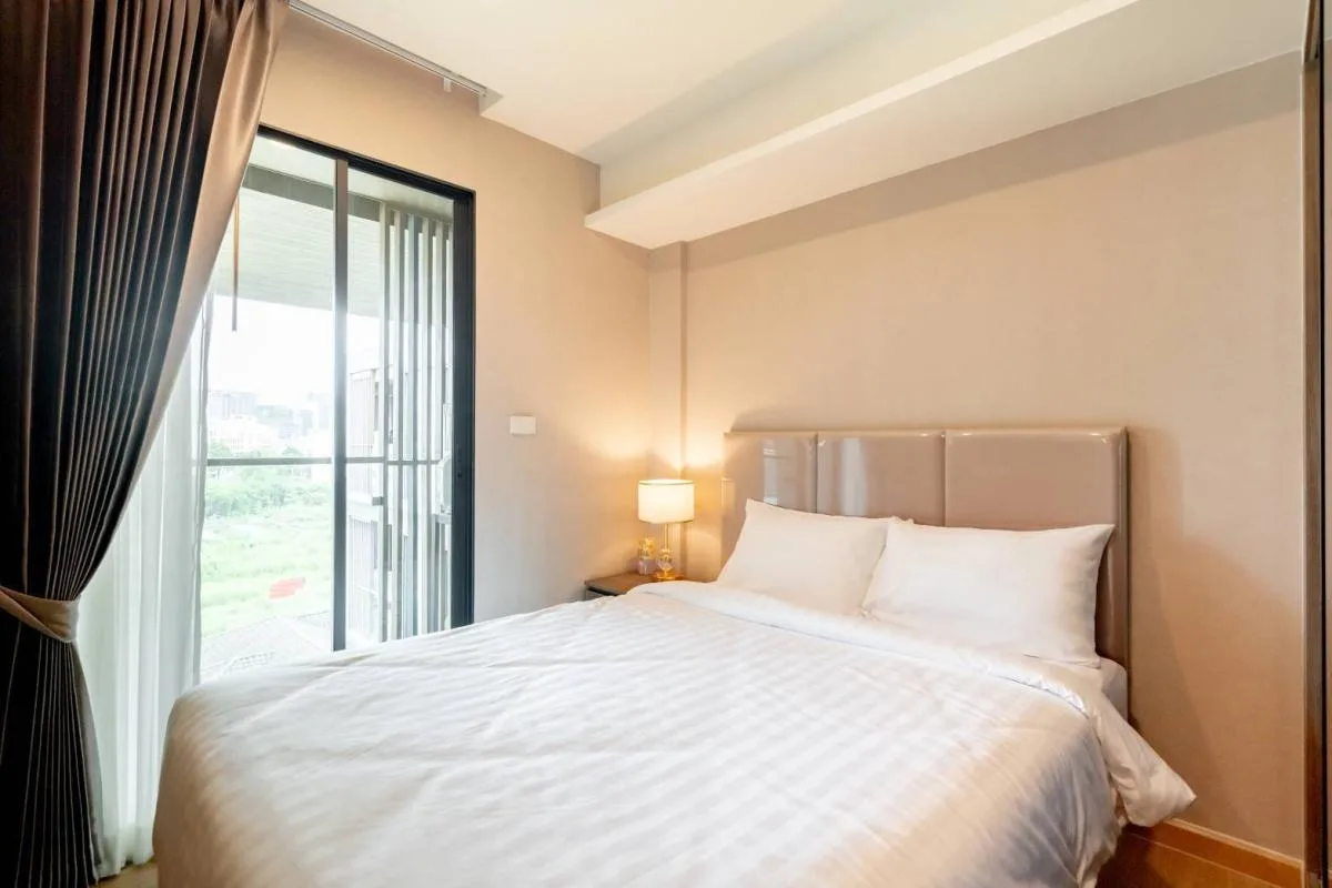 Lloyd Soonvijai-thonglor — photo 12