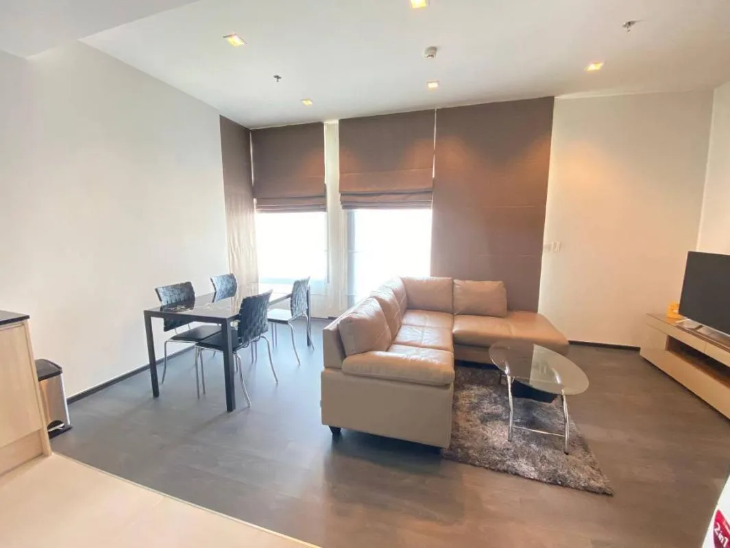 Edge Sukhumvit 23 — photo 2
