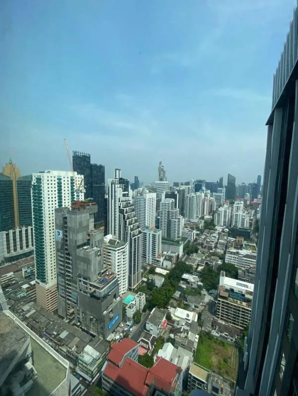 Edge Sukhumvit 23 — photo 16