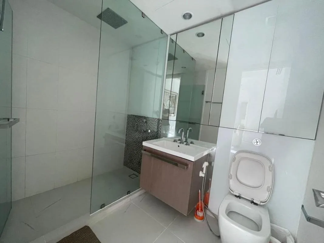 185 Rajadamri — photo 15