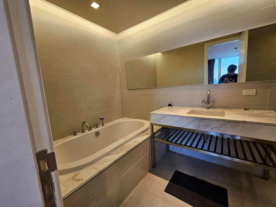 Sathorn Heritage — photo 14