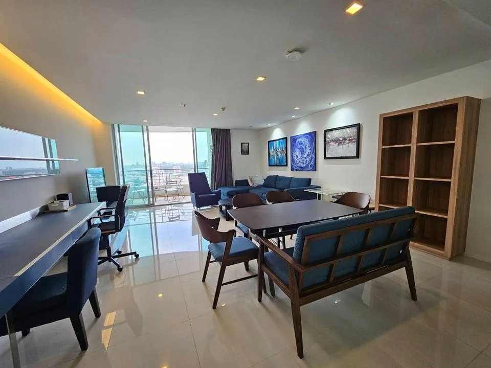Sathorn Heritage — photo 3