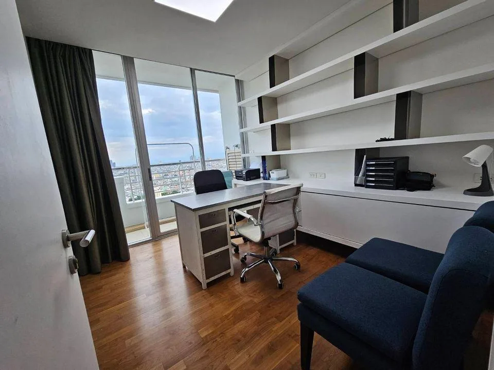Sathorn Heritage — photo 9