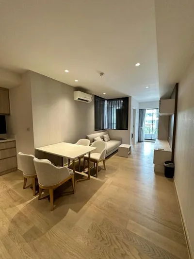 Runesu Thonglor 5