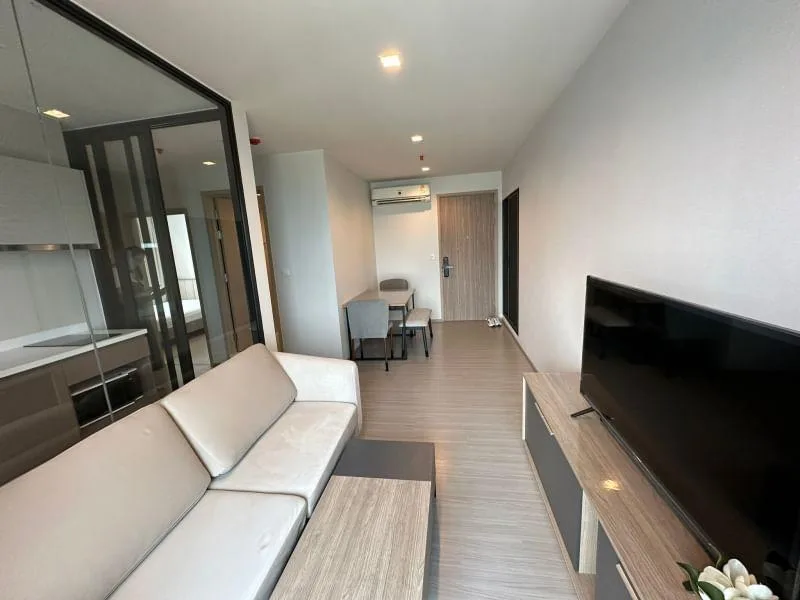 Life Sathorn Sierra — photo 3