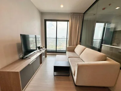 Life Sathorn Sierra