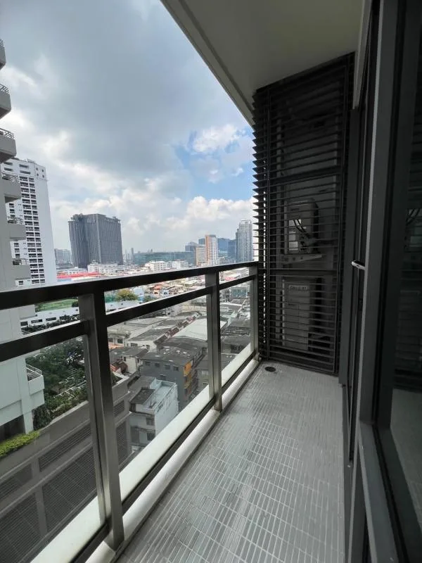 Bright Sukhumvit 24 — photo 18