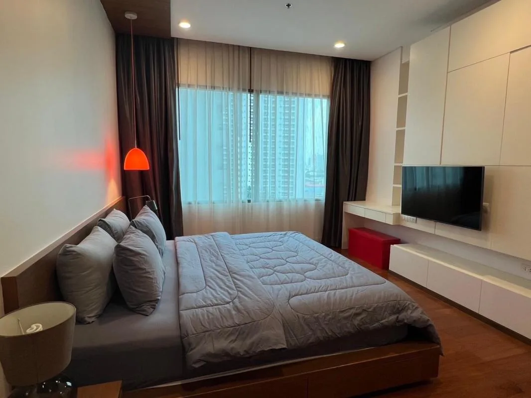 Bright Sukhumvit 24 — photo 9
