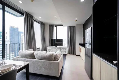 Edge Sukhumvit 23