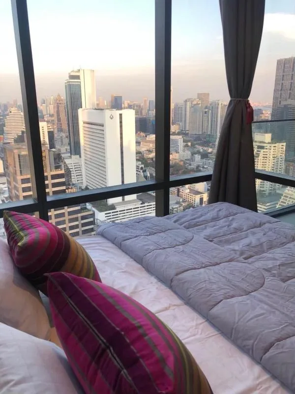 Ashton Silom — photo 5