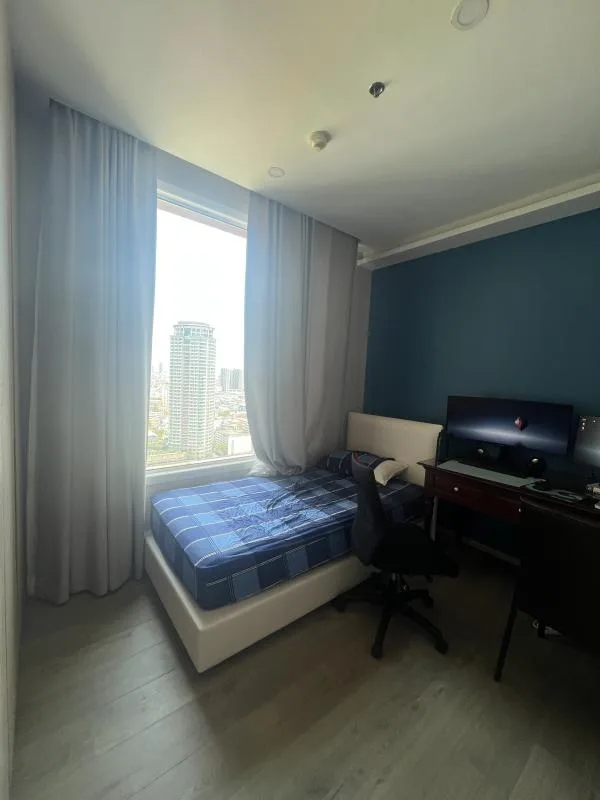 The Empire Place — photo 10