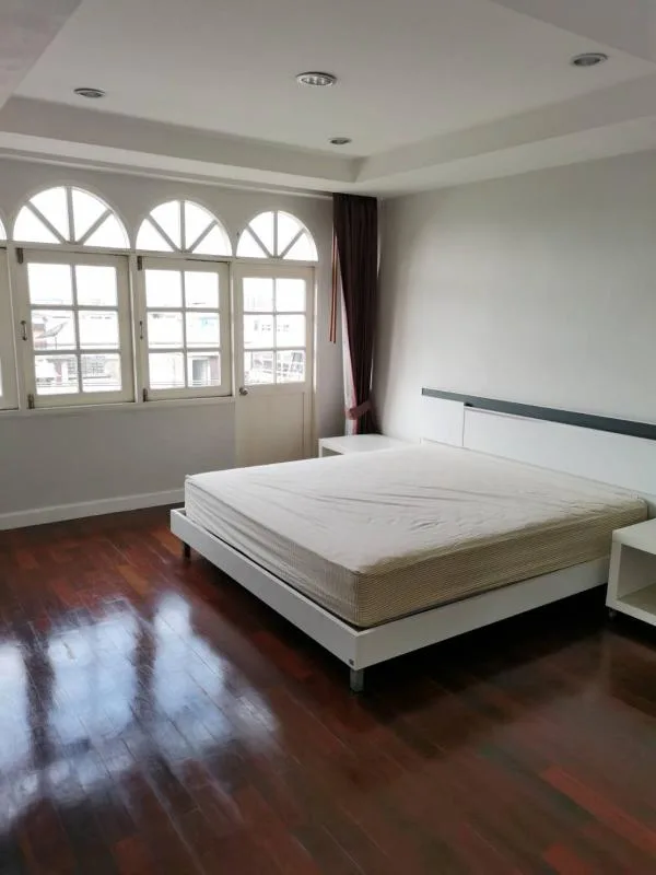 Townhouse Sathu Pradit 55 — photo 11