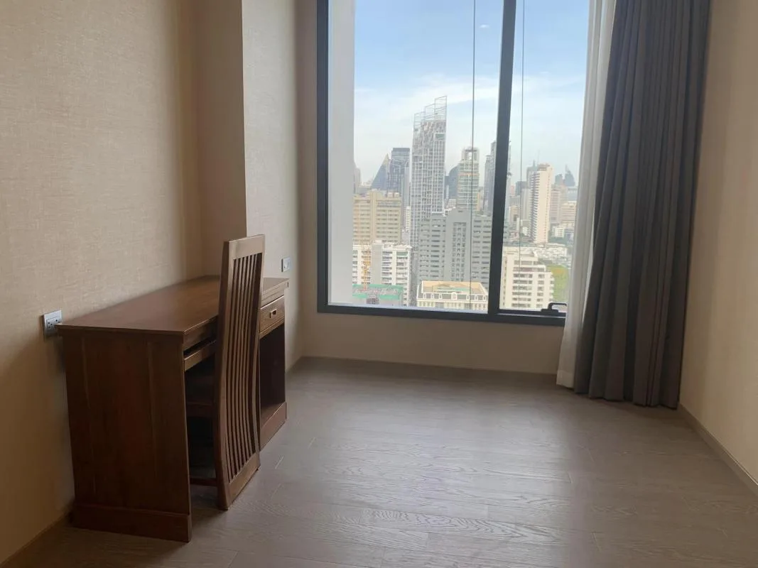 The Esse Asoke — photo 9