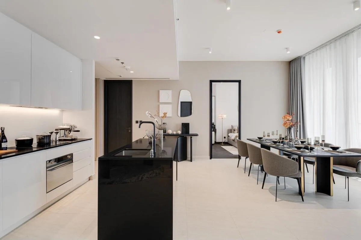 Tait Sathorn 12 — photo 1