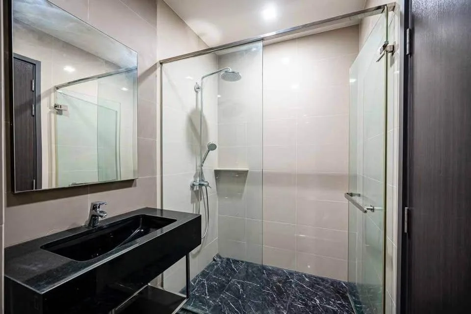 Edge Sukhumvit 23 — photo 13