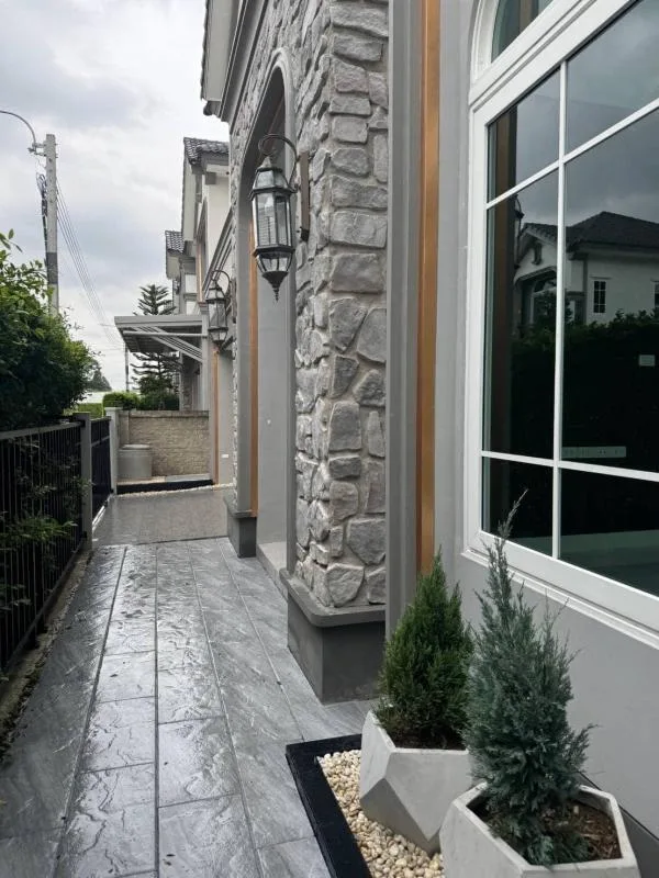 Grandio Sathorn — photo 3