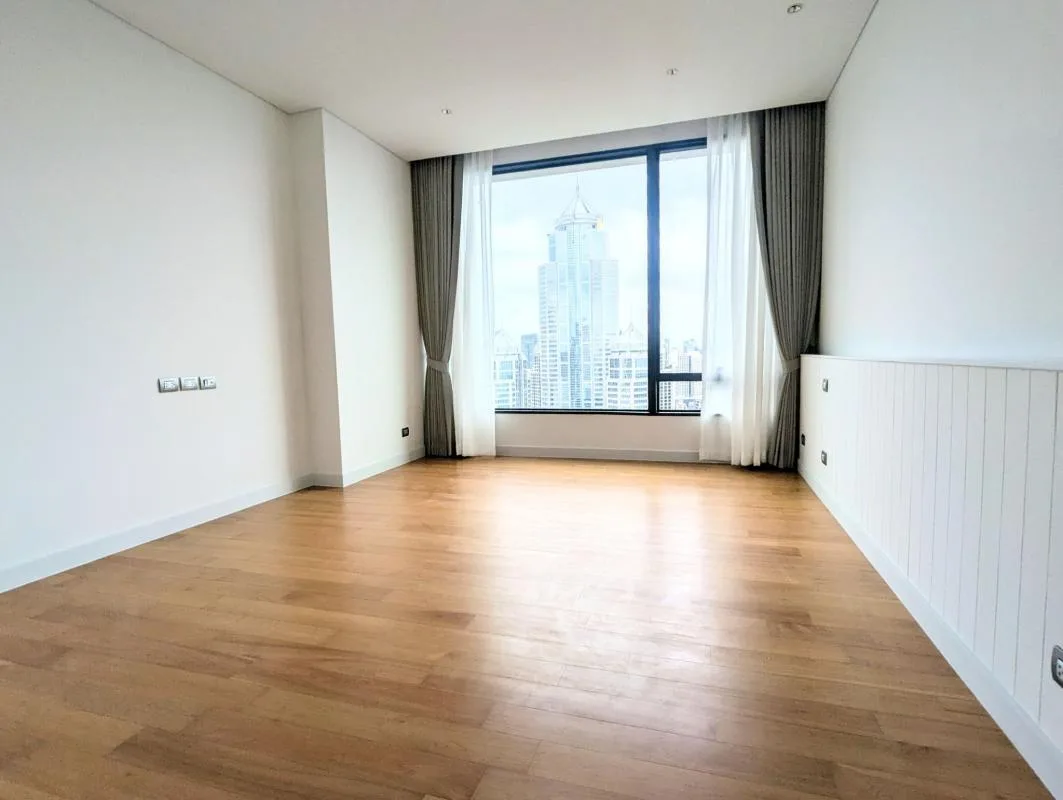 Sindhorn Residence — photo 9