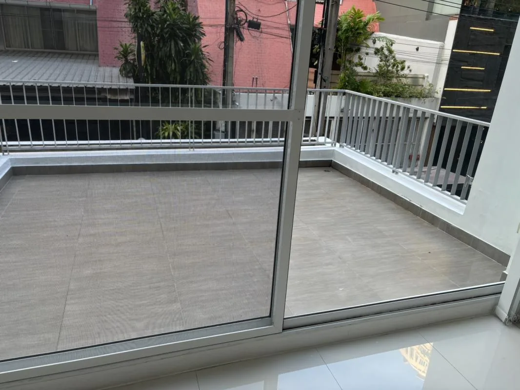 Office 43/6 Soi Suk 11 — photo 15