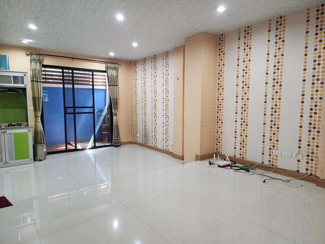 Sarin Wiz Sukhumvit 107 — photo 7