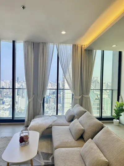 Noble Ploenchit