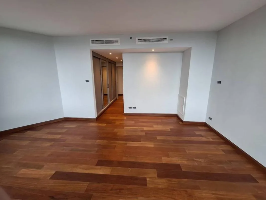 All Season Mansion — photo 2