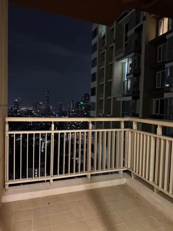 The Empire Place — photo 12