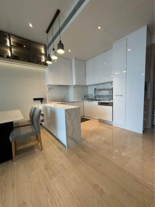Magnolias Waterfront Residences — photo 2