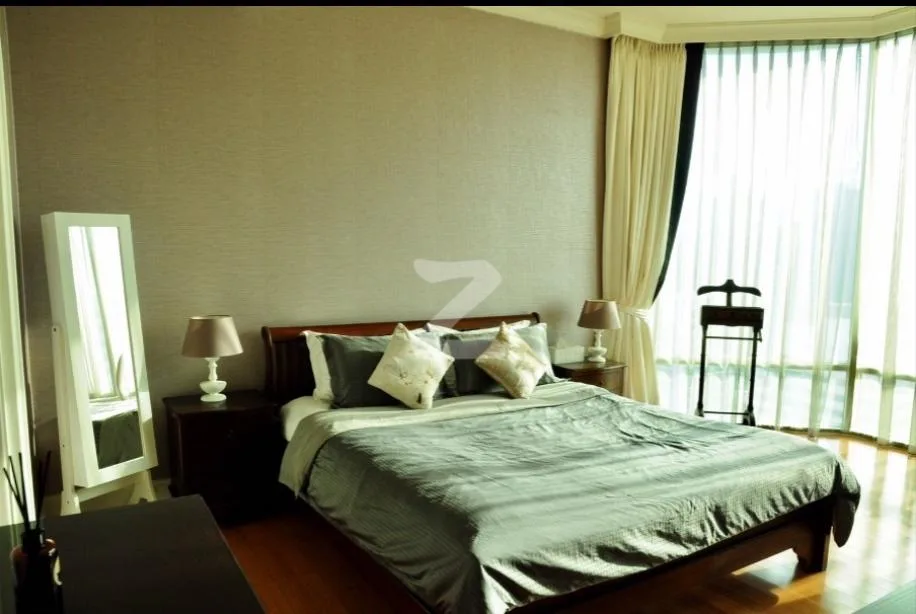 Royce Private Residences — photo 8