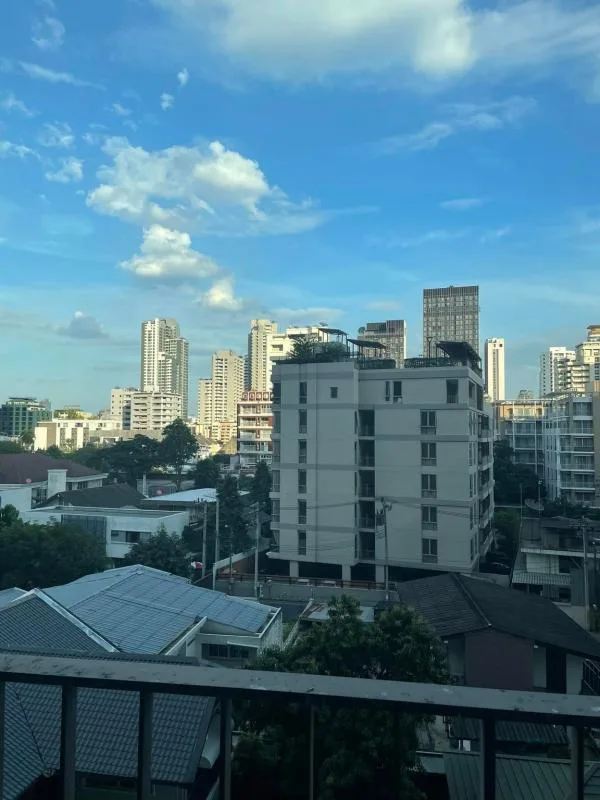 Edge Sukhumvit 23 — photo 9