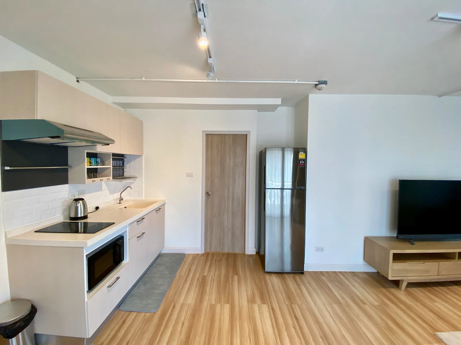38 Mansion — photo 5