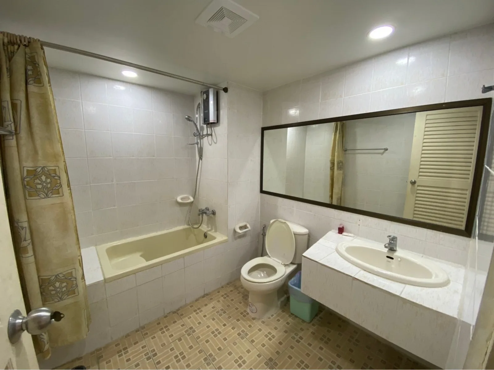 38 Mansion — photo 8
