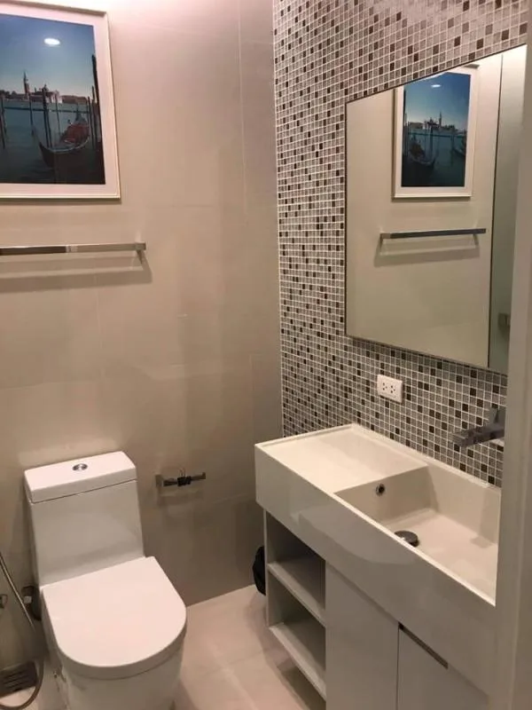 The Room Sukhumvit 21 — photo 8