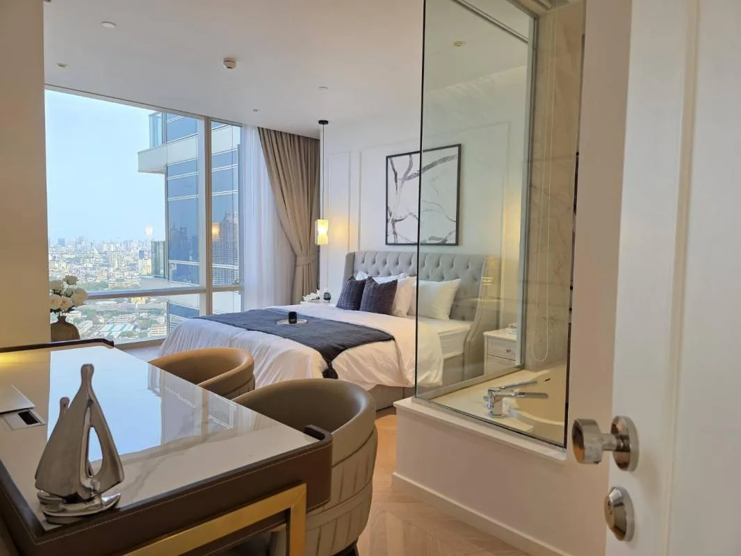 Four Seasons Private Residences — photo 17