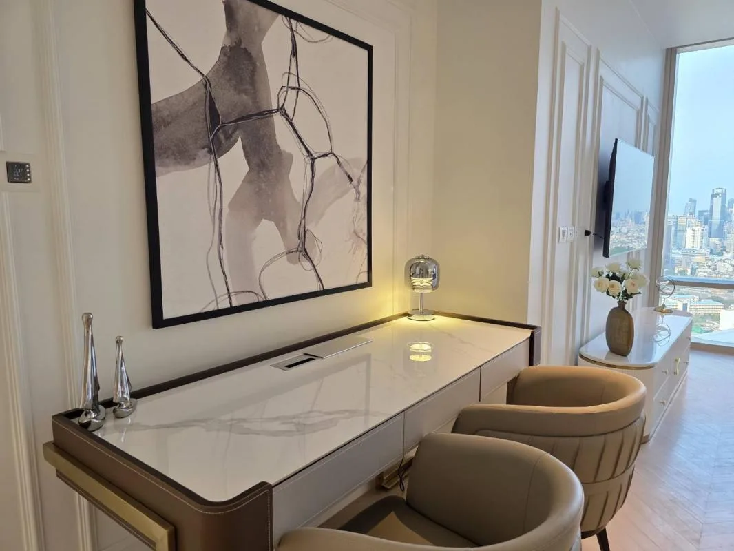 Four Seasons Private Residences — photo 8