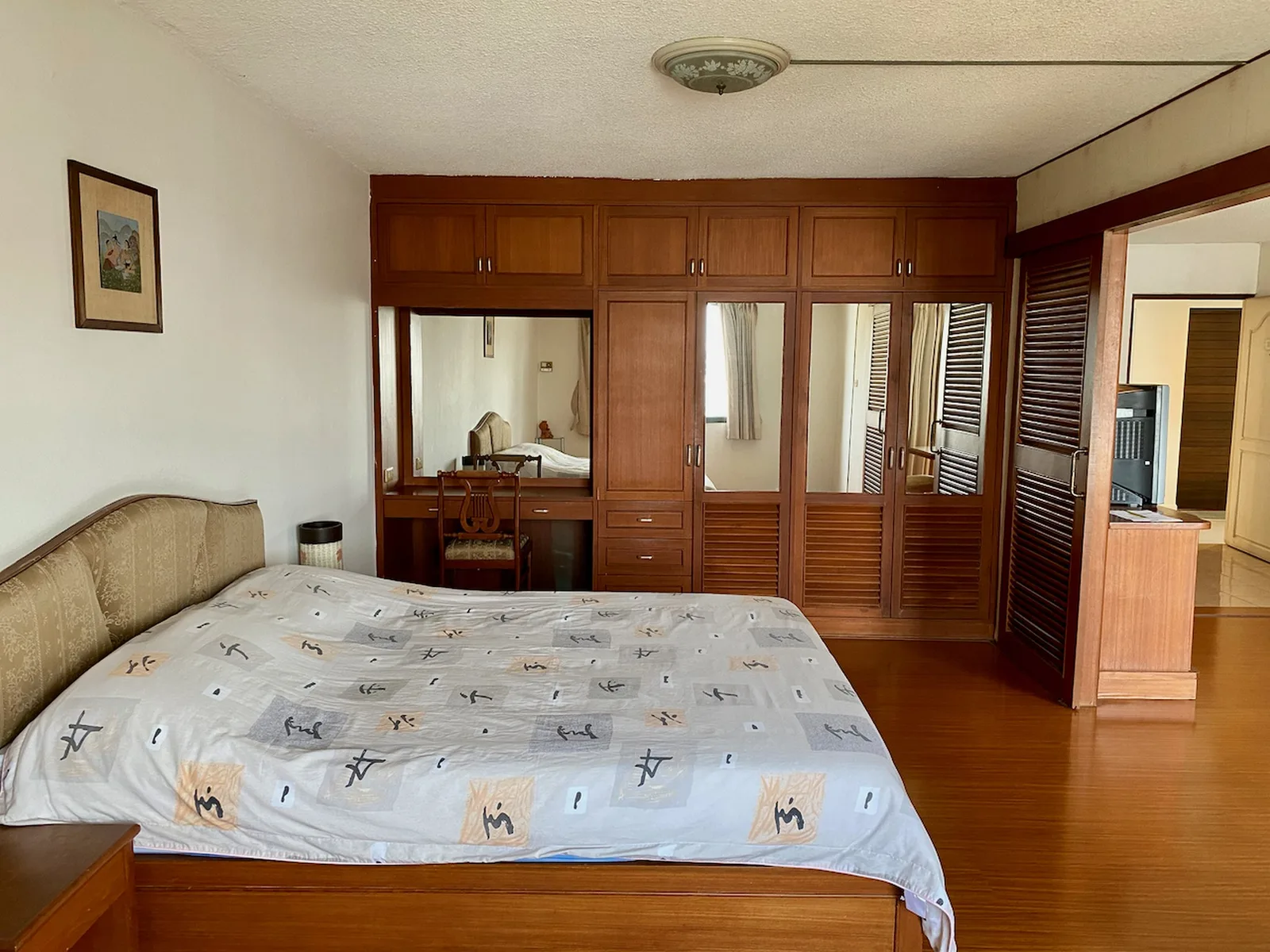 38 Mansion — photo 4