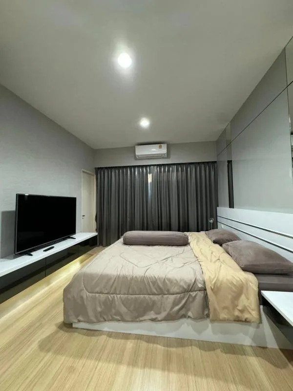 Baan Klang Muang Sukhumvit 77 — photo 11