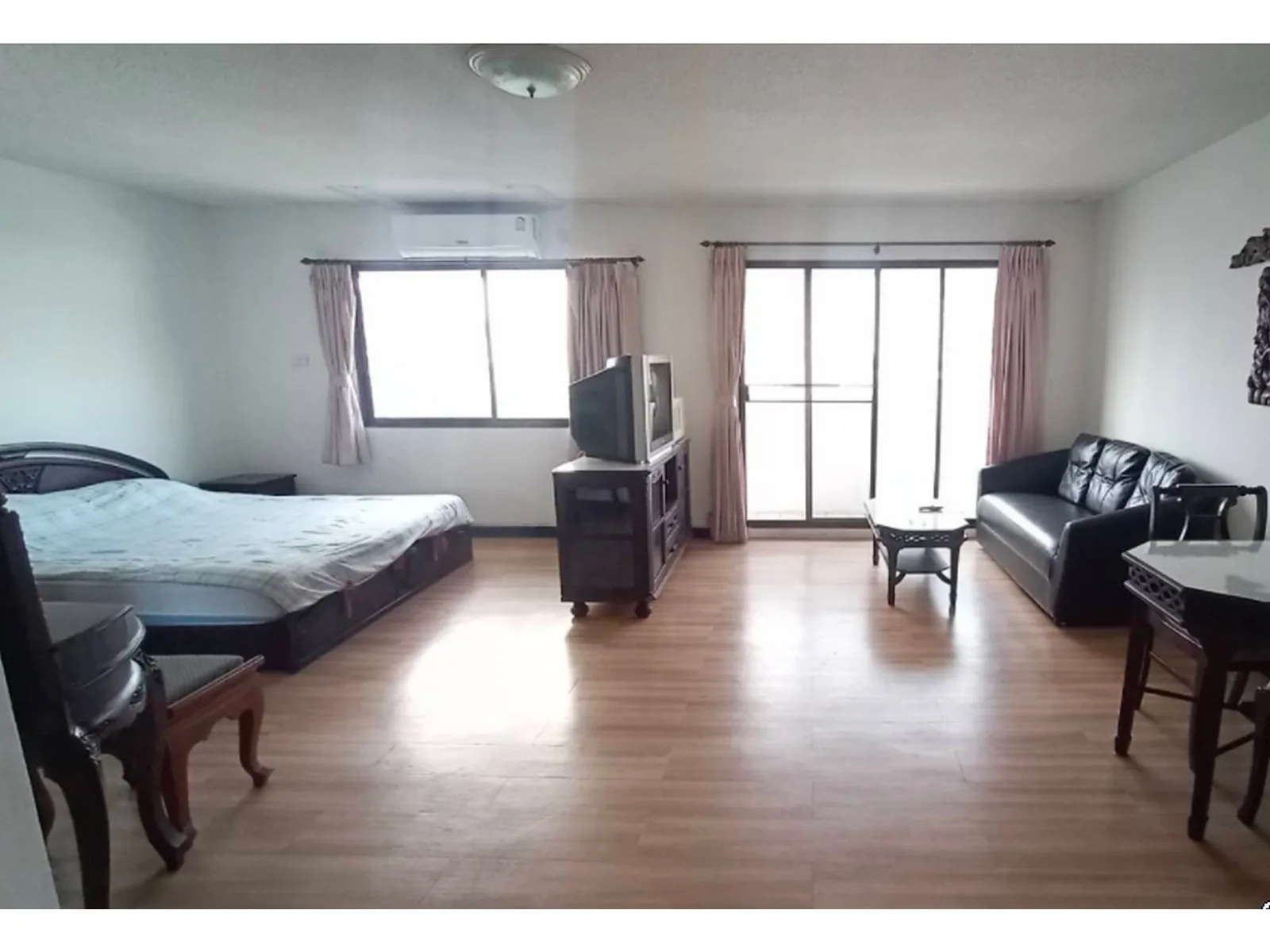 38 Mansion — photo 2