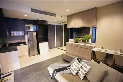 Edge Sukhumvit 23