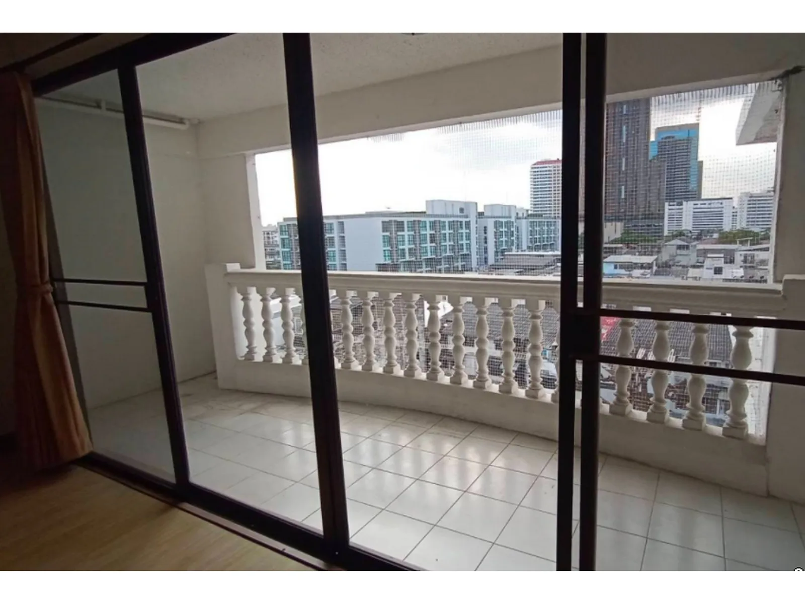 38 Mansion — photo 6