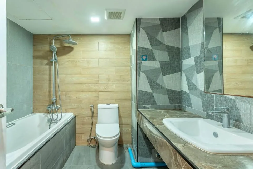 Omni Tower Sukhumvit Nana — photo 13