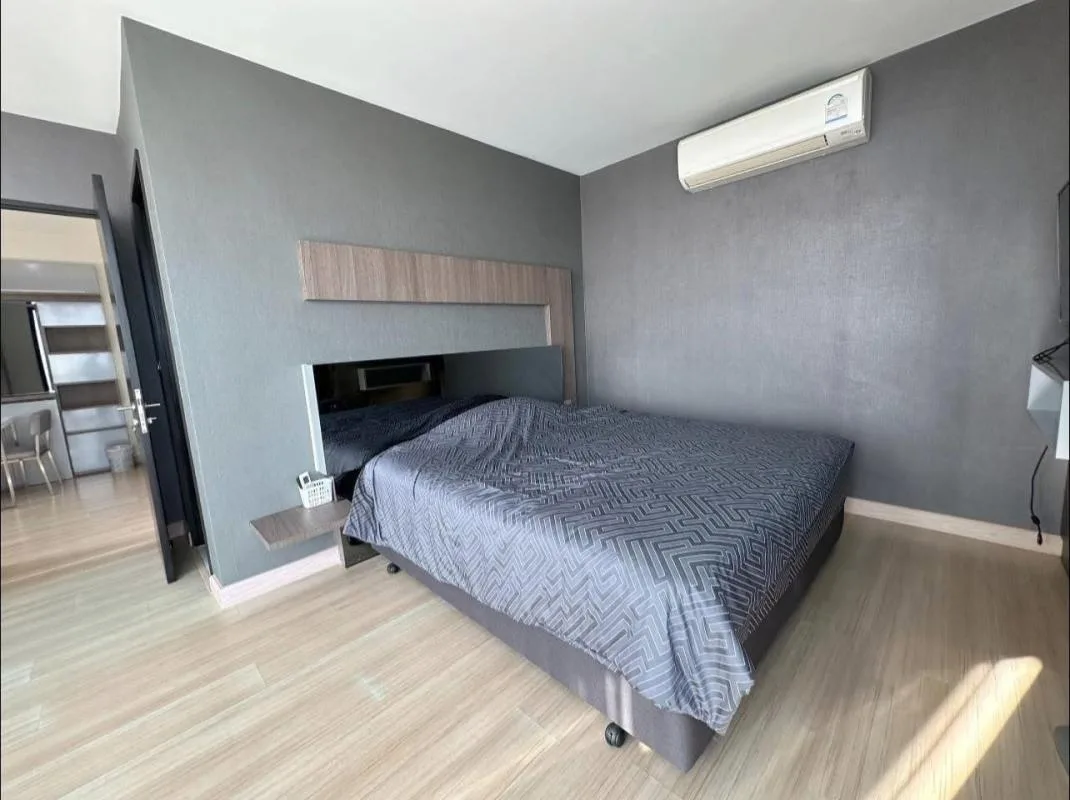 Sky Walk Condominium — photo 10