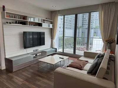 The Room Sathorn - Taksin