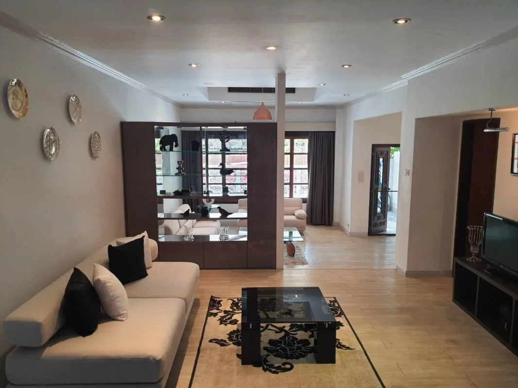 Townhome Rama 4 Rd. — photo 4