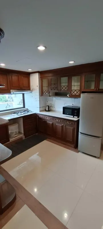 Beverly Tower Condo — photo 4