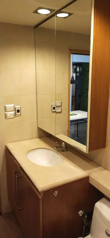 Beverly Tower Condo — photo 8