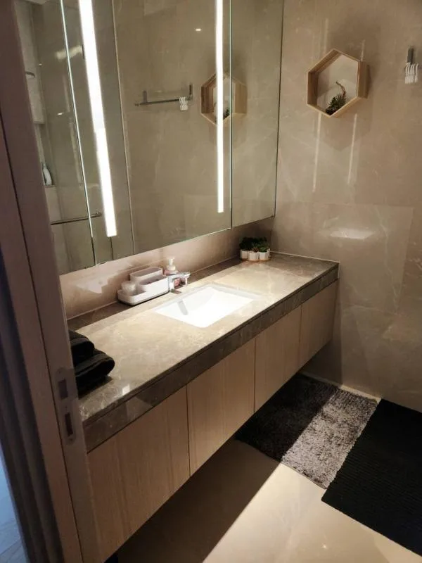 Magnolias Waterfront Residences — photo 5